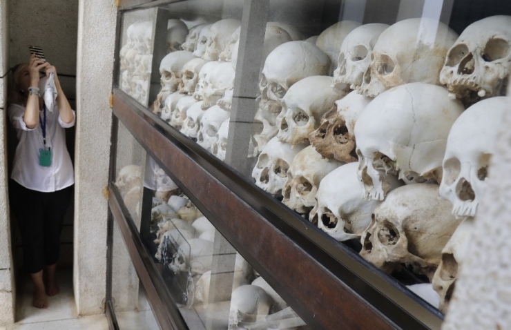 Kamboçya Kızıl Kmer Liderlerine 40 Yıl Sonra Soykırım Yargılaması