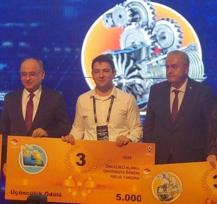 Tübitak Proje Yarışması’nda Türkiye Finaline Zonguldaklı Ahmet Burak Kaldı