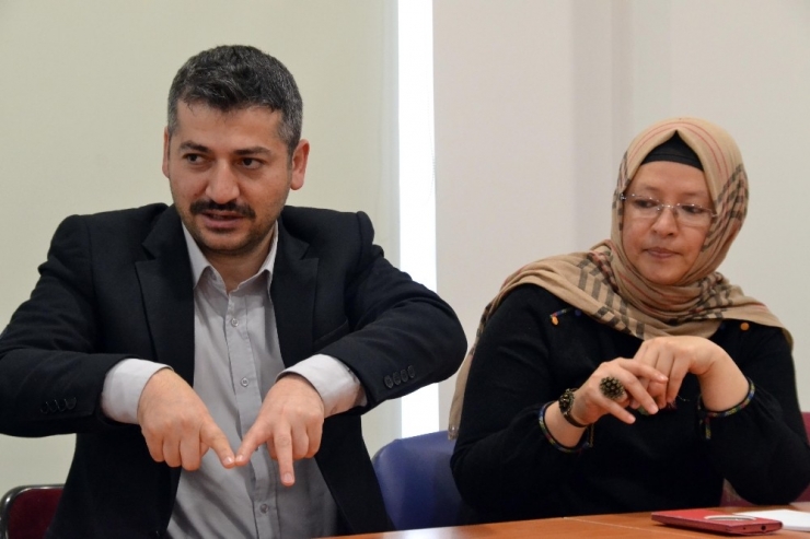 Yozgat’ta Sağlık Çalışanlarına İşaret Dili Eğitimi Verildi