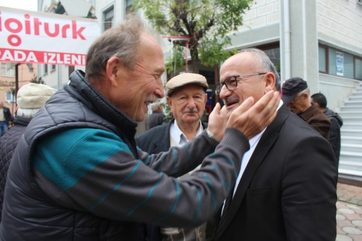 Ak Parti’den Keşap Belediye Başkan Aday Adayı Mustafa Kemal Kurt Sahaya İndi