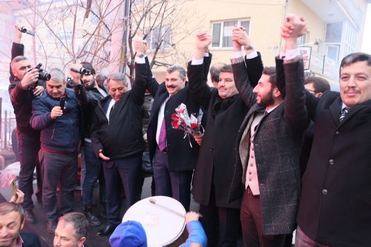 Ak Parti Aksaray Belediye Başkan Adayı Dinçer Törenle Karşılandı