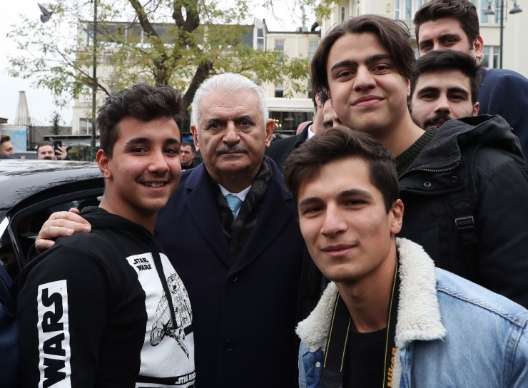 Tbmm Başkanı Yıldırım, Cuma Namazını Ortaköy Camii’nde Kıldı