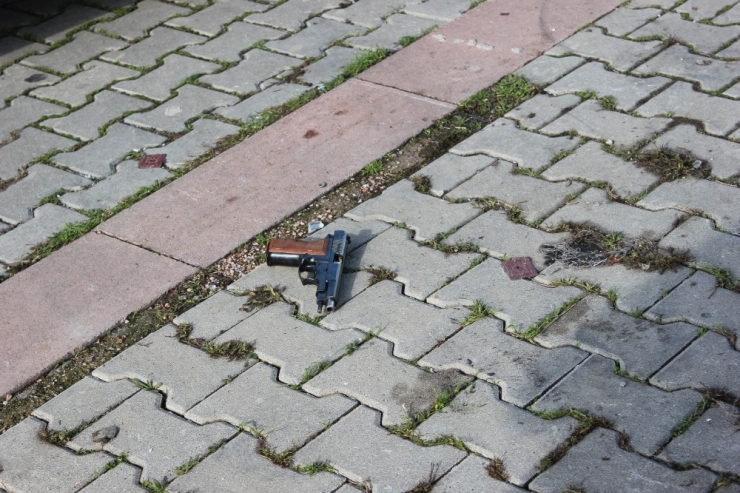 Bandırma’da Silahlı Kavga: 2 Ölü, 1 Yaralı