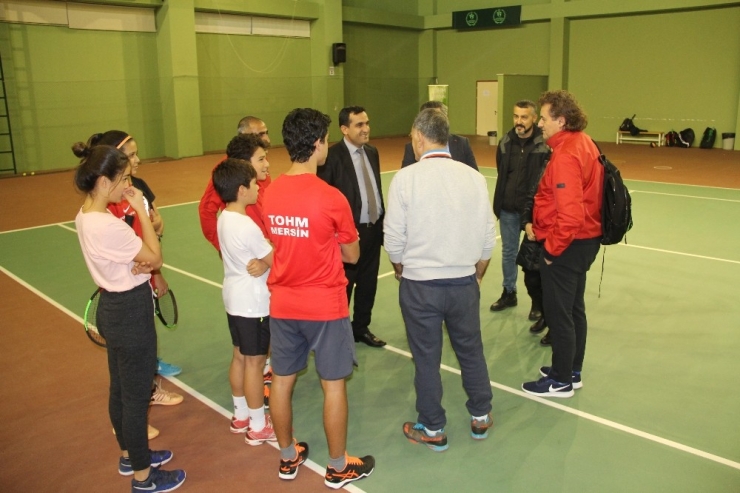 Tenis Federasyonu Yetkilileri Mersin’deki Tesisleri İnceledi