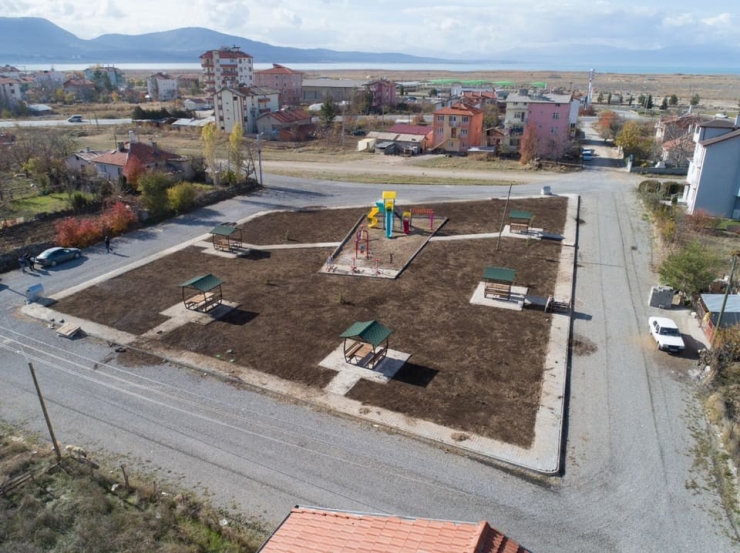 Beyşehir Belediyesi’nin Park Çalışmaları Sürüyor