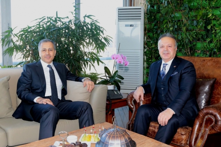 İstanbul Valisi Ali Yerlikaya Tim Başkanı İsmail Gülle’yi Ziyaret Etti