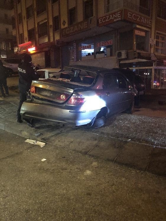 Başkent’te İki Ayrı Kazada 2 Kişi Yaralandı