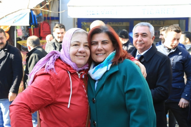 Başkan Çerçioğlu Germencik Pazarını Ziyaret Etti