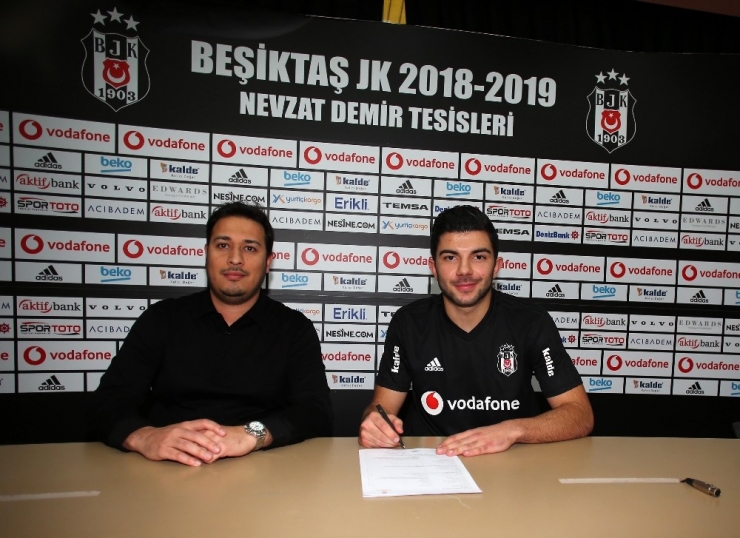 Muhayer Oktay Resmen Beşiktaş’ta