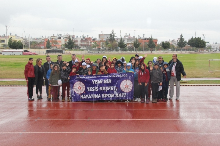 Mersin’de ’Yeni Bir Tesis Keşfet, Hayatına Spor Kat Projesi’ Başladı