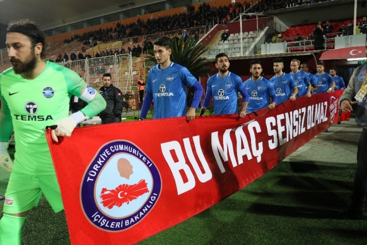 Spor Toto 1. Lig: Adana Demirspor: 0 - Kardemir Karabükspor: 0 (İlk Yarı Sonucu)
