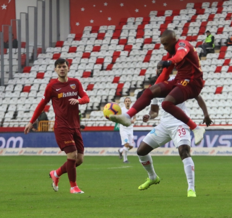 Spor Toto Süper Lig: Antalyaspor: 0 - İstikbal Mobilya Kayserispor: 0 (Maç Sonucu)