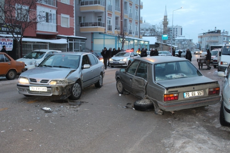 Karaman’da Trafik Kazası: 2 Yaralı