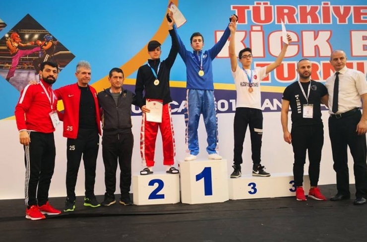 Türkiye Açık Kick Boks Turnuvası Şampiyonu Büyükçekmece’den Çıktı