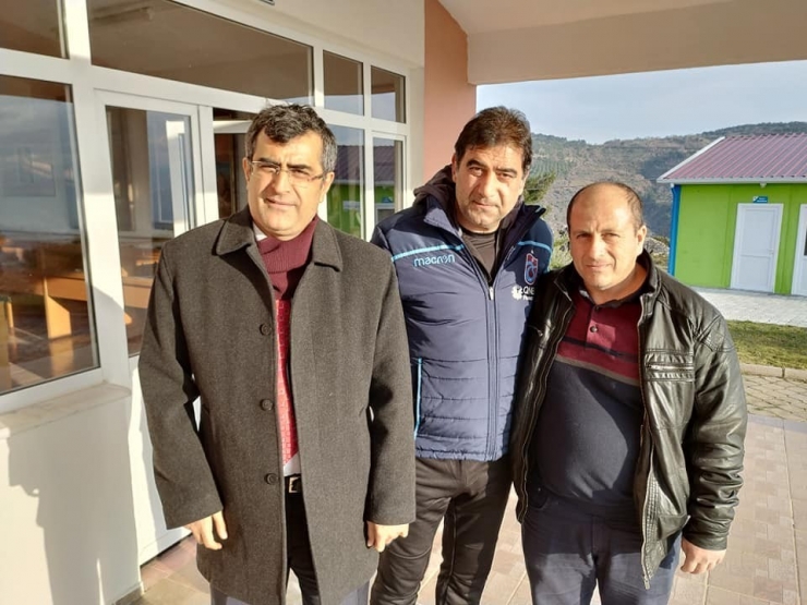 Trabzonspor, Kocaseyit’in Kabrini Ziyaret Etti