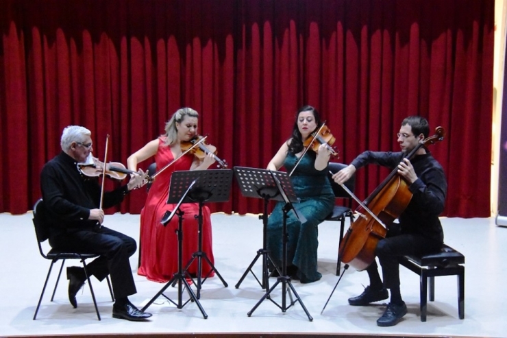 Bozok Quartet Duygusal Repertuvarı İle Ayakta Alkışlandı