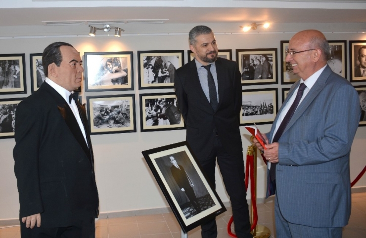 Kıbrıs Milli Eğitim Ve Kültür Bakanı Özyiğit’ten Sergi Ziyareti
