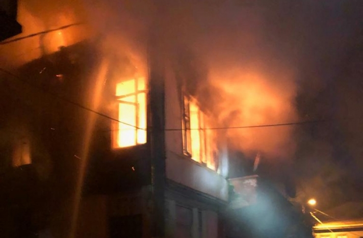 Marmara’da Ahşap Bina Yandı