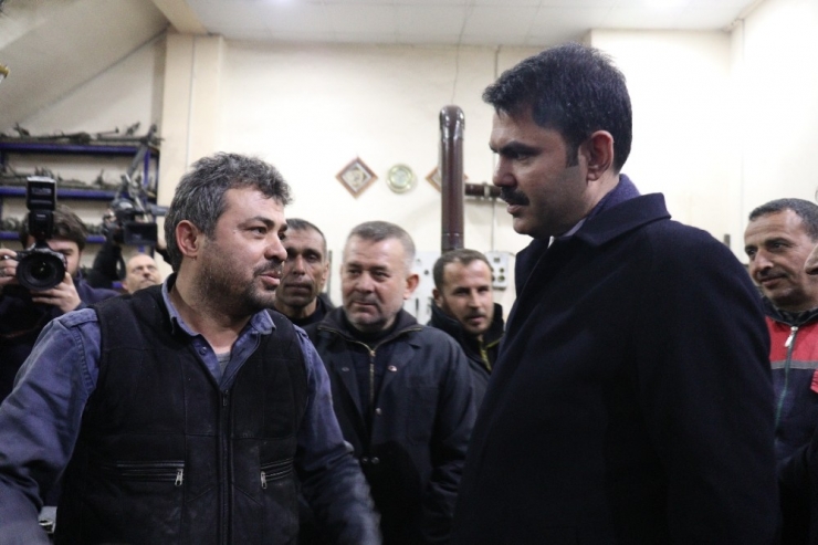 Bakan Kurum, Gaziantep’te Oto Sanayi Esnafını Ziyaret Etti