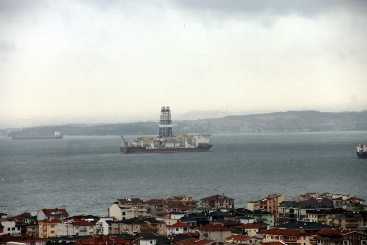 Türkiye’nin Yeni Sondaj Gemisi Yalova Açıklarında Demirledi