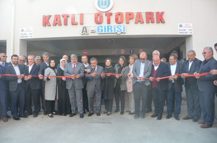 150 Araç Kapasiteli Katlı Otopark Açıldı