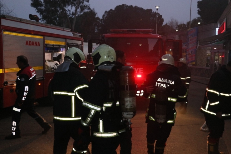 Adana’da Hastanede Korkutan Yangın