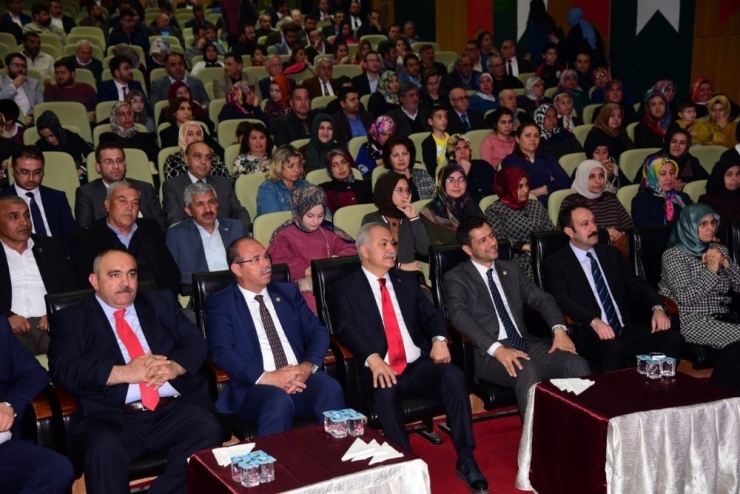 Başkan Kadir Kara, Mhp Ve Ak Parti Teşkilatlarına Projelerini Tanıttı