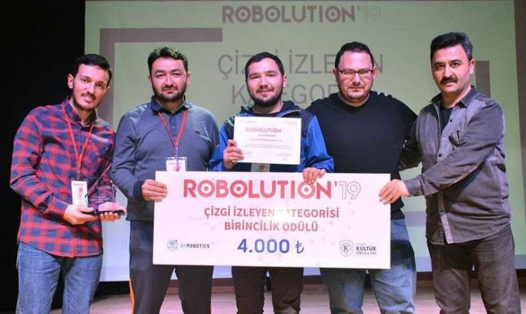 Giresun Üniversitesi’ne Robotik Yarışmasında Çifte Ödül