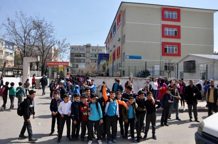 Mahalleliden Okul Talebi