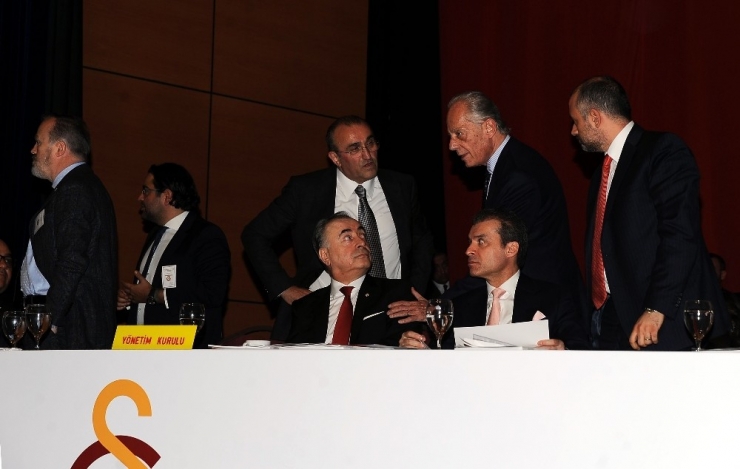 Galatasaray Yönetim Kurulu Üyelerinden İbra Yorumu