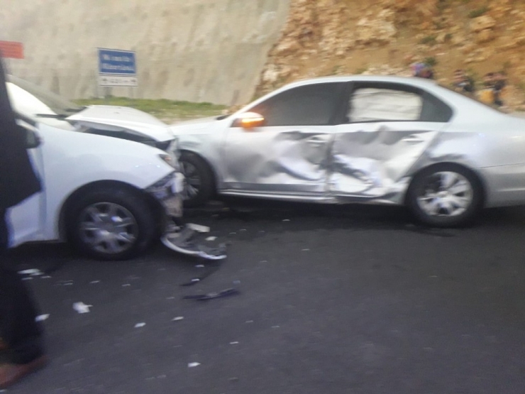 Siverek’te Trafik Kazası: 5 Yaralı