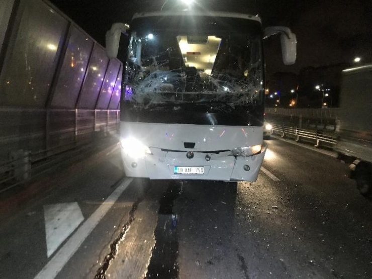 Haliç Köprüsü’nde Zincirleme Kaza: 3 Otobüs Birbirine Girdi