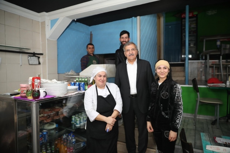 Beykoz Belediye Başkan Adayı Murat Aydın’ın Esnaf Ziyareti Renkli Görüntülere Sahne Oldu