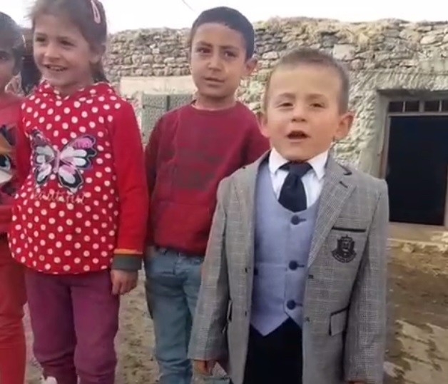 Sosyal Medyayı Sallayan 5 Yaşındaki Muhtar Adayından İkinci Video