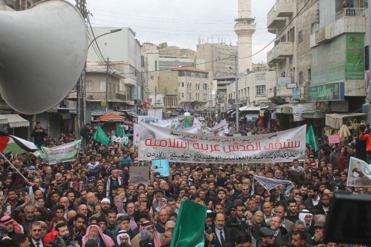 Ürdün’de Kudüs Ve Gazze İçin Dayanışma Yürüyüşü