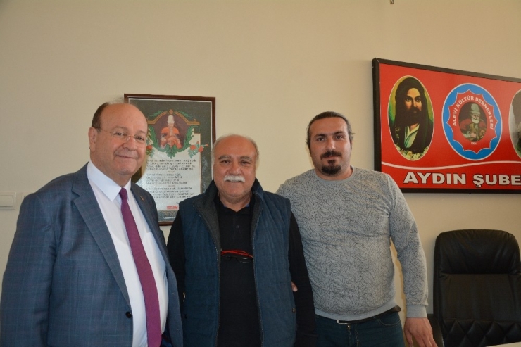 Başkan Özakcan Esnaf Ziyaretlerini Sürdürüyor