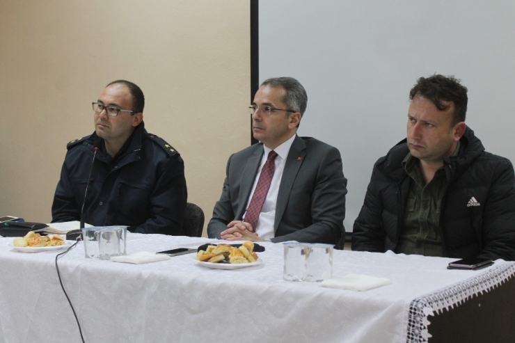 Tosya’da Muhtarlarla Seçim Güvenliği Toplantısı Yapıldı
