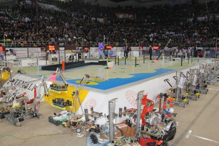 "13. Uluslararası Meb Robot Yarışması" Samsun’da Başladı