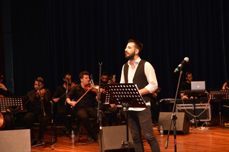 Hangimiz Sevmedik Türk Halk Müziği Konseri Saü’de Düzenlendi