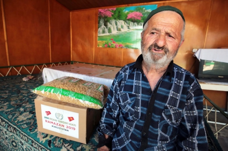Kırgızistan’da Ramazan’da 5 Bin 184 Kişiye Kumanya Dağıtıldı