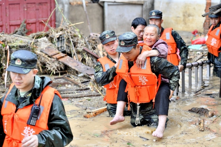 Çin’in Güneydoğusunu Sel Vurdu