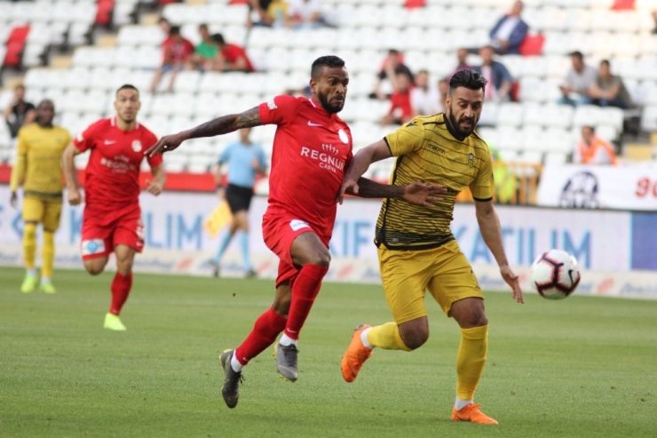 Spor Toto Süper Lig: Antalyaspor: 1 - E.y. Malatyaspor: 0 (İlk Yarı)
