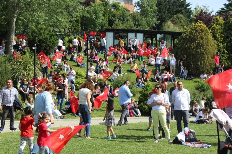Beşiktaş Belediyesi 19 Mayıs Gençlik Bayramını Coşkuyla Kutladı