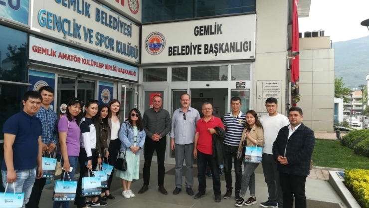 Kazakistanlı Gençler Gemlik’i Çok Sevdi