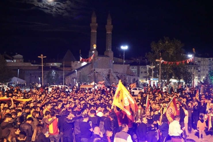 Sivas’ta Şampiyonluk Kutlamaları