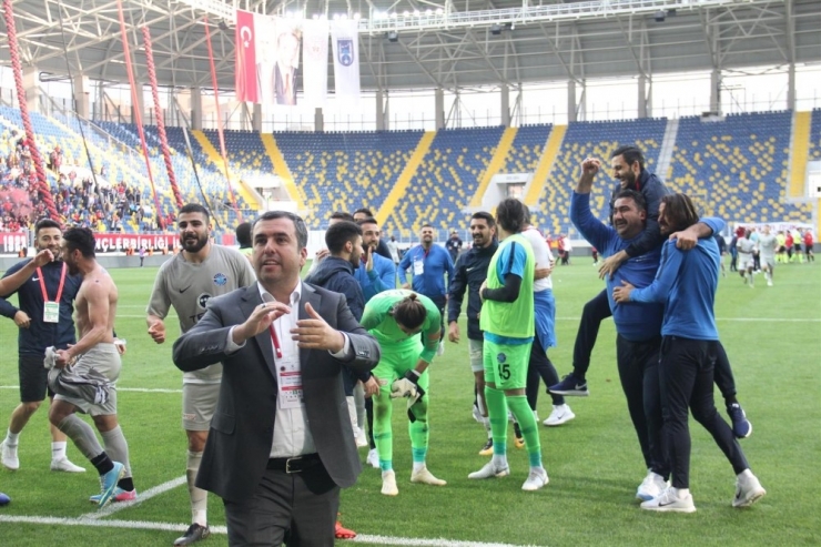 Adana Demirspor’da Play-off Sevinci Ağlattı