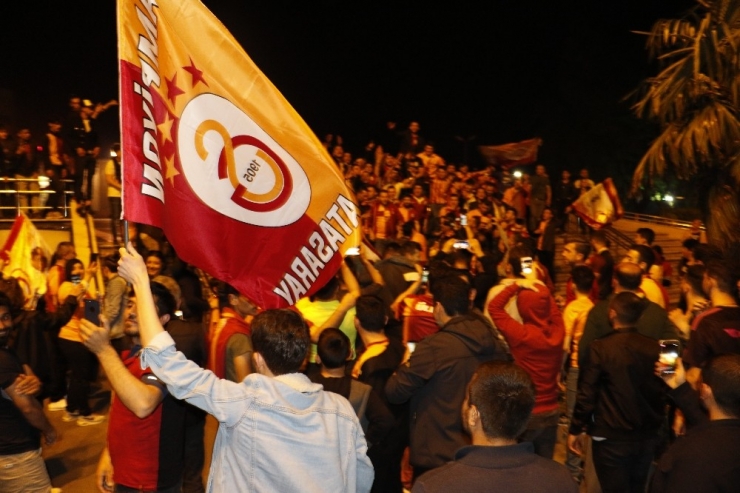 Zonguldak’ta Galatasaraylılar 22. Şampiyonluğu Coşkuyla Kutladı