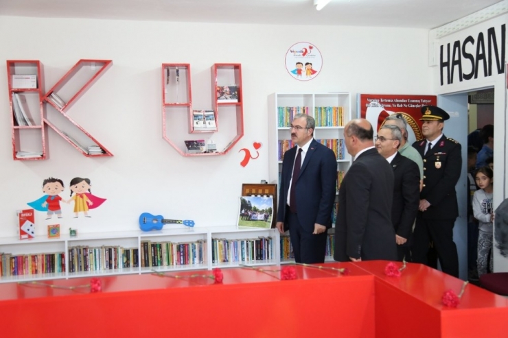 Kütahya’da ’Şehit Uzman Çavuş Hasan Kahraman Kütüphanesi’ Açıldı