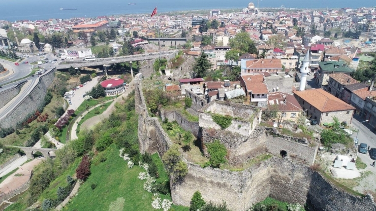 Doç. Dr. Coşkun Erüz: "Trabzon’un Tarihi Osmanlı Kenti İmajı Hızla Yok Oluyor"