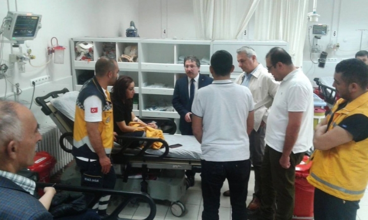 İl Sağlık Müdürü Ali Ramazan Benli Kazada Yaralanan 112 Personelini Ziyaret Etti